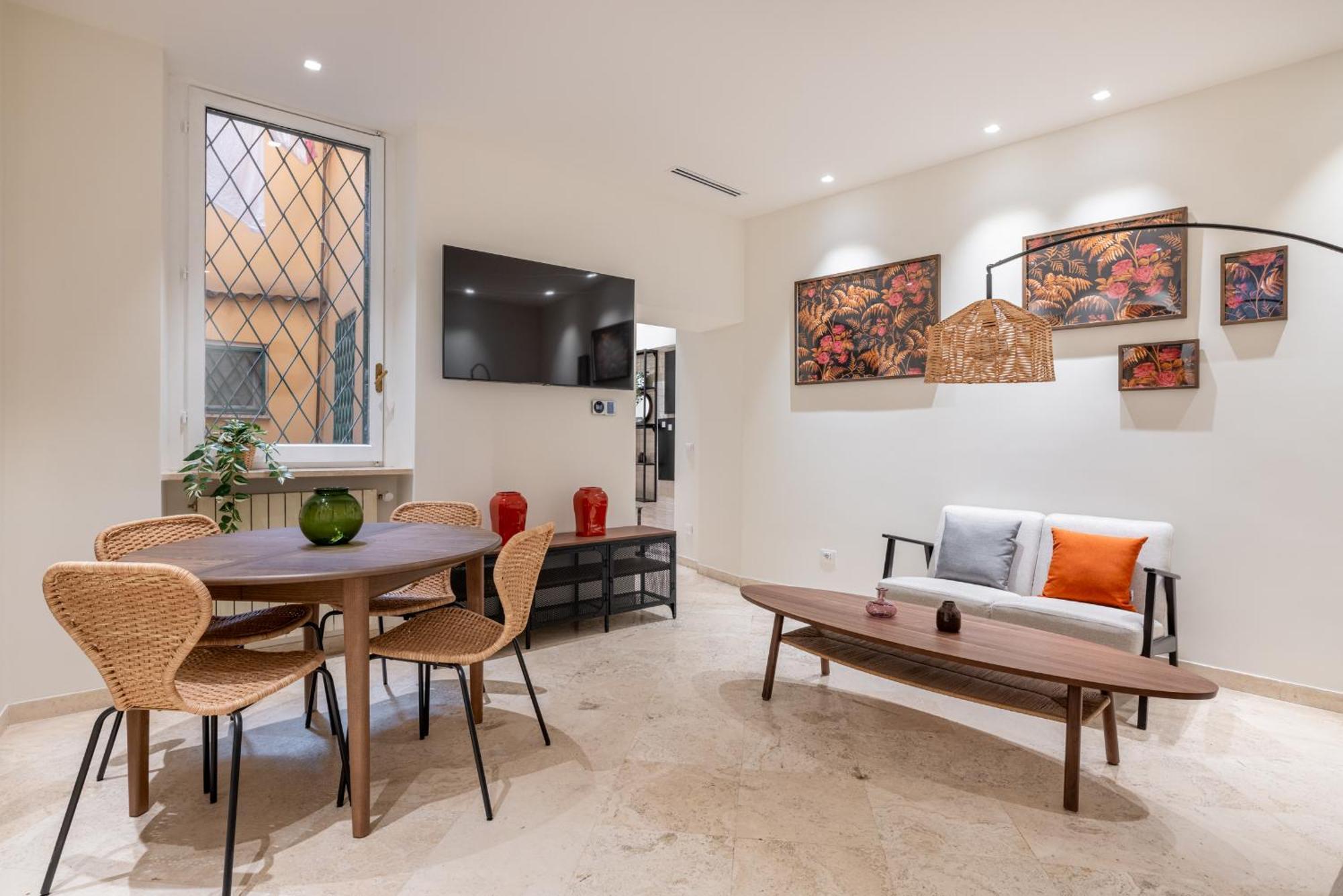 Charming 3 Bedroom Apartment In The Historic Center Rzym Zewnętrze zdjęcie