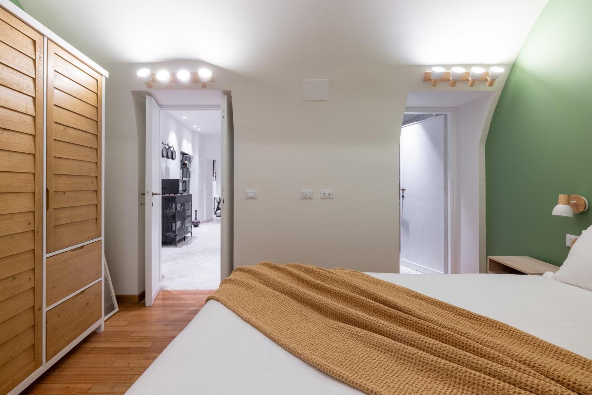 Charming 3 Bedroom Apartment In The Historic Center Rzym Zewnętrze zdjęcie