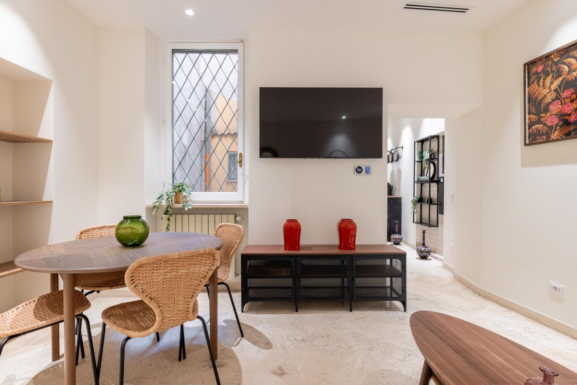 Charming 3 Bedroom Apartment In The Historic Center Rzym Zewnętrze zdjęcie